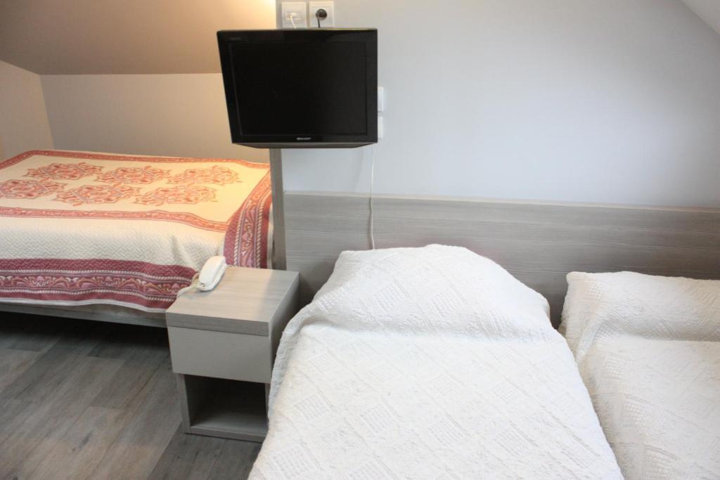 Hotel De Nevers 欧奈索斯博伊斯 外观 照片