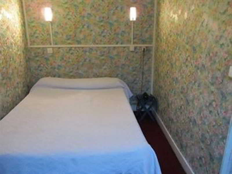 Hotel De Nevers 欧奈索斯博伊斯 外观 照片